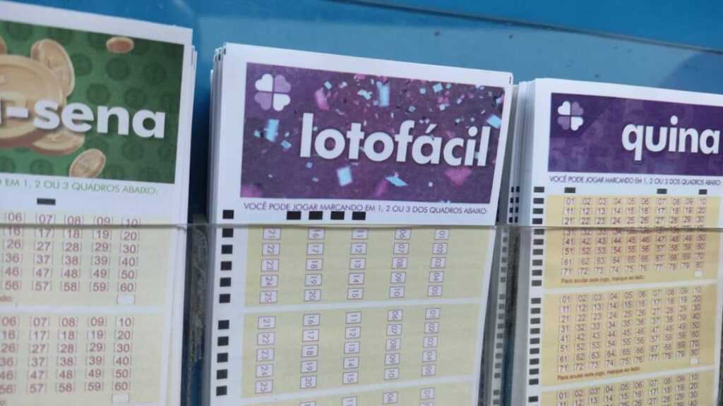 lotofacil-3472:-acumula-e-promete-r$-4-milhoes-nesta-terca-(19/08)
