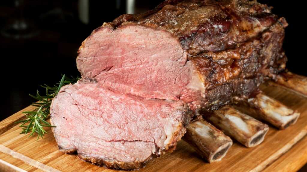 costela-de-ripa-no-forno:-receita-simples-e-macia