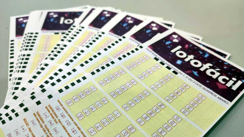 Resultado da Lotofácil 3734: 3 apostas acertam 15 resultado-da-lotofacil-3734:-3-apostas-acertam-15