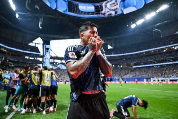Web celebra expulsão de jogador argentino na final da Copa do Mundo web-celebra-expulsao-de-jogador-argentino-na-final-da-copa-do-mundo